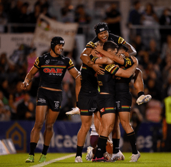 Torrens University extends partnership with Penrith Panthers | May 2023