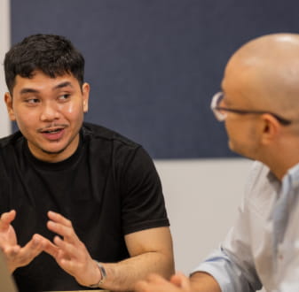 Two people discussing what is transferable skills