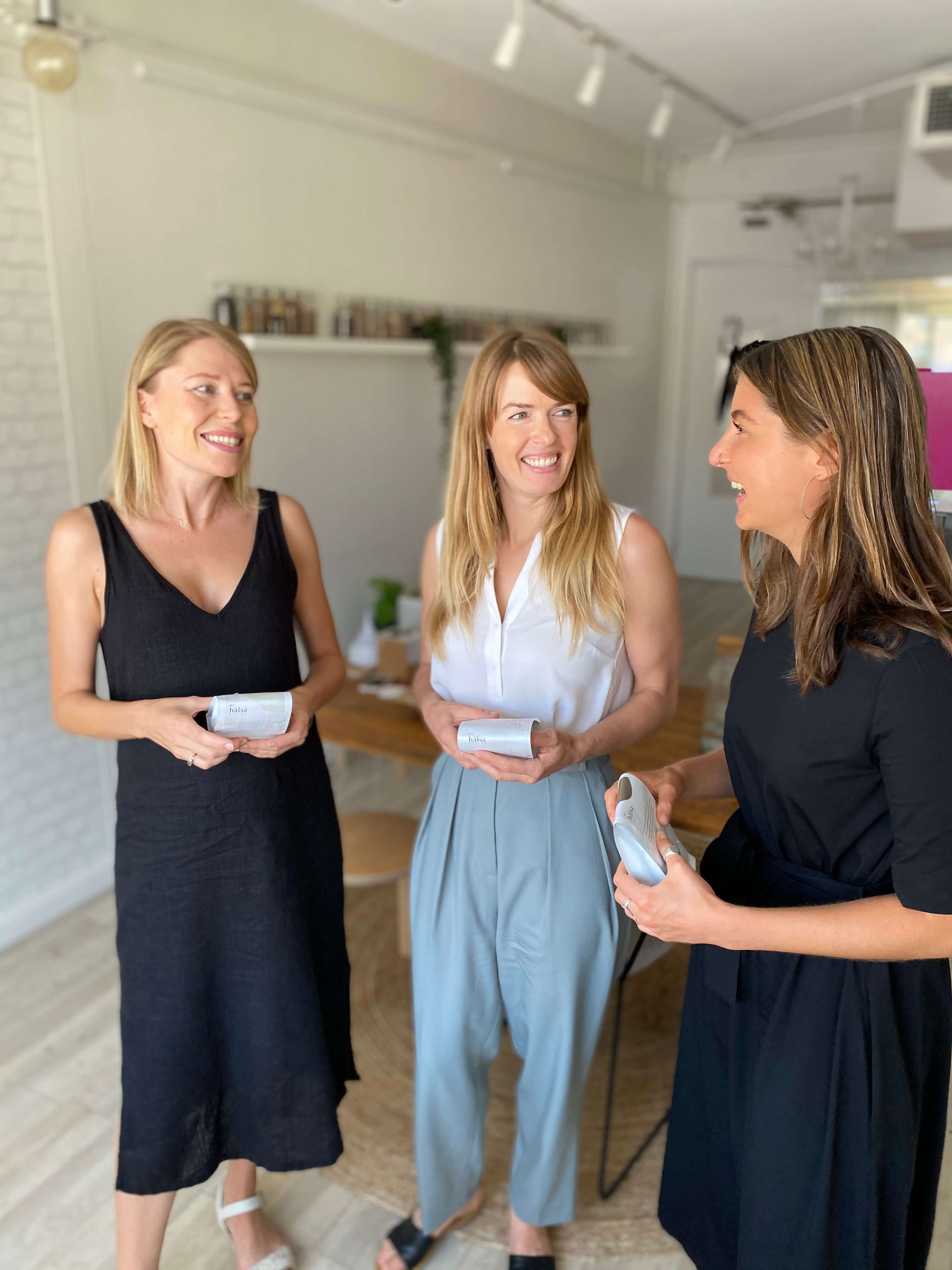 Jaclyn, Brooke and Jennifer chatting