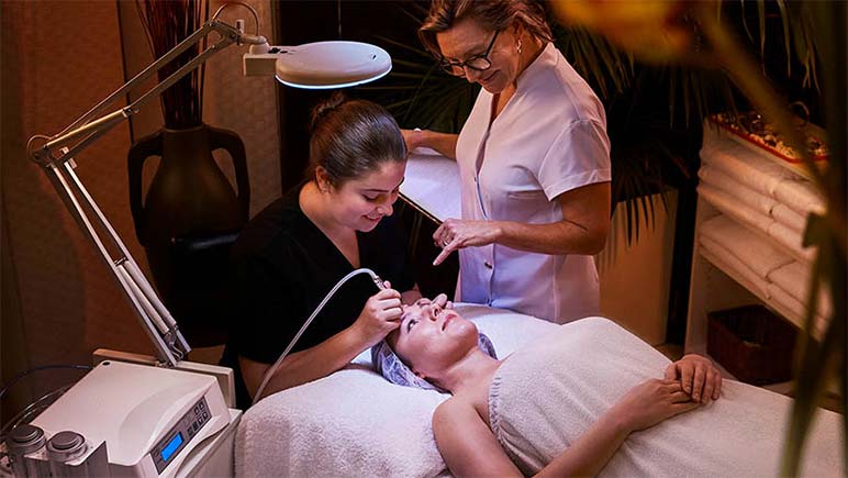 beauty procedure 