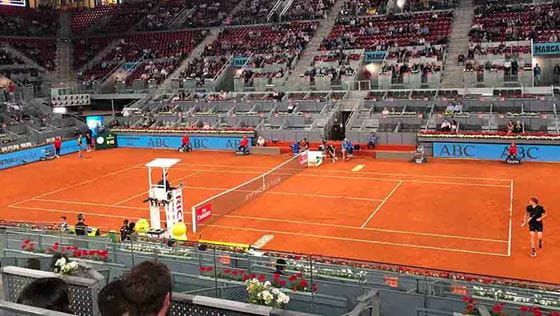 mba-sports-management-students-touch-down-in-spain-for-white-week-5