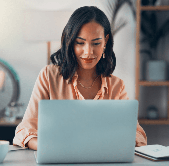Student studying online MBA