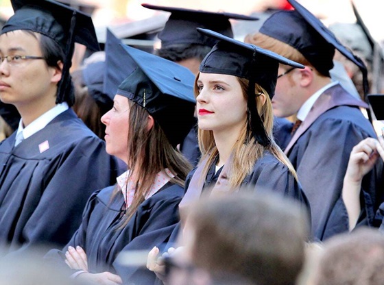 5 famous people who returned to study | Emma Watson