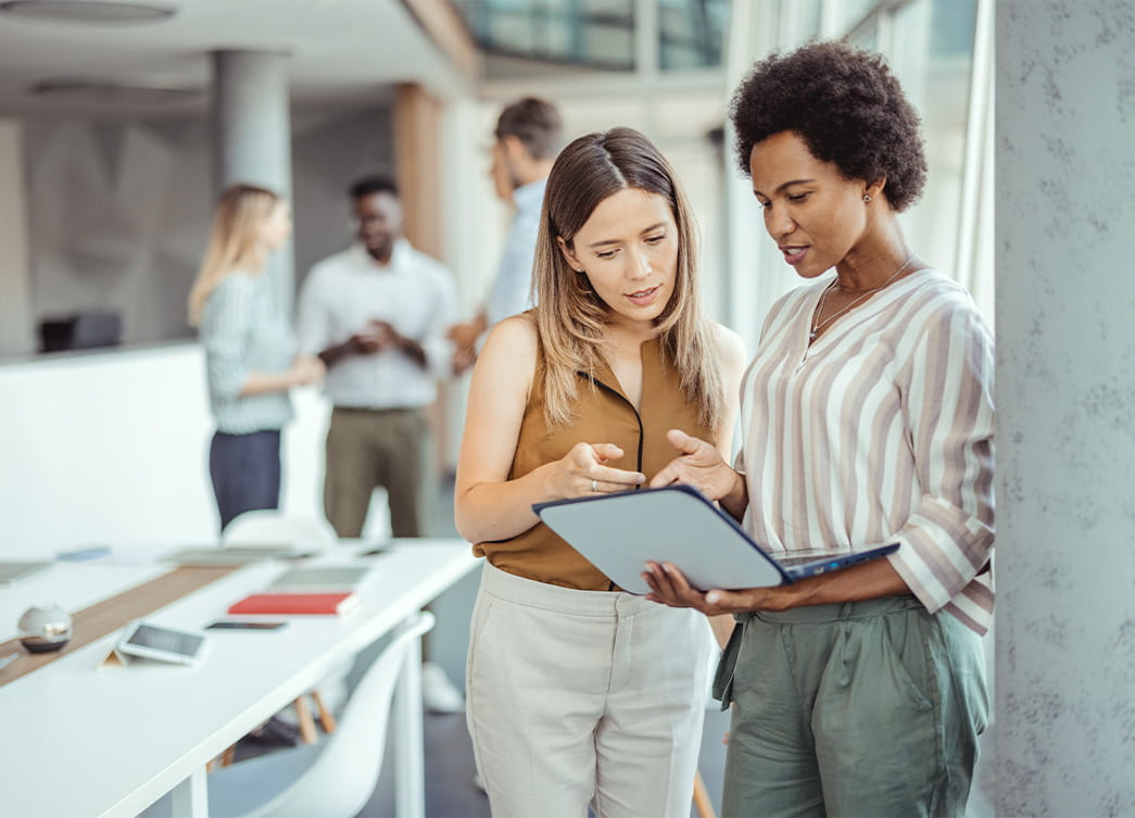 Graduate Certificate in Higher Education Learning and Teaching women learning hero | Torrens University Australia