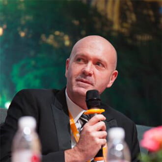 Scott Richardson headshot