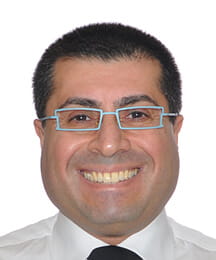 Dr Mo Kader headshot