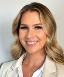 Maddy Parbery Headshot