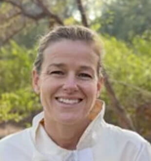 Emma Flick Master of International Hotel Management headshot