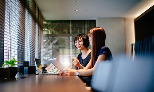 Success Coach having a discussion