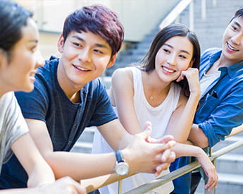 English Language Courses and Degrees | Undergraduate, Postgraduate and Online | Torrens University Australia